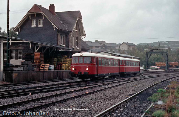 Auch MAN-Triebwagen kamen schon als Sonderzug nach Morsbach. Wer hätte damals gedacht, dass Jahre später ein solches Fahrzeug das Stammfahrzeug der Wiehltalbahn werden würde?