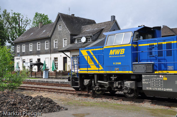 In Wiehl präsentiert die Mittelweserbahn eine hochmoderne Diesellok.